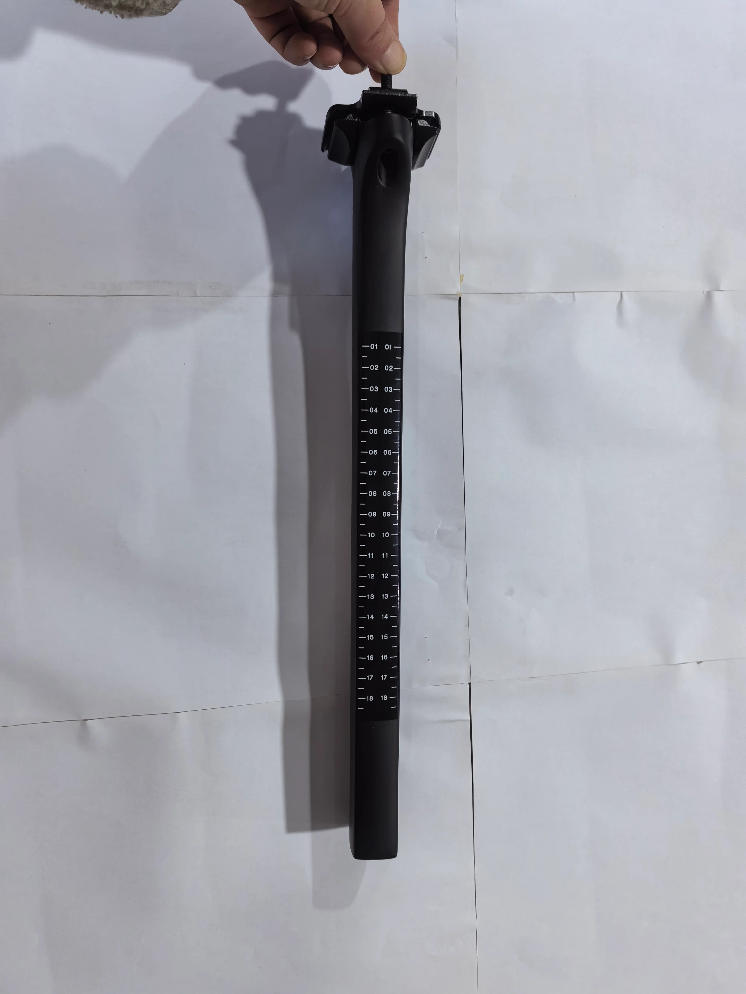 Carbon Fiber Aero Seatpost for Twitter R18 Road Bike - Image 3
