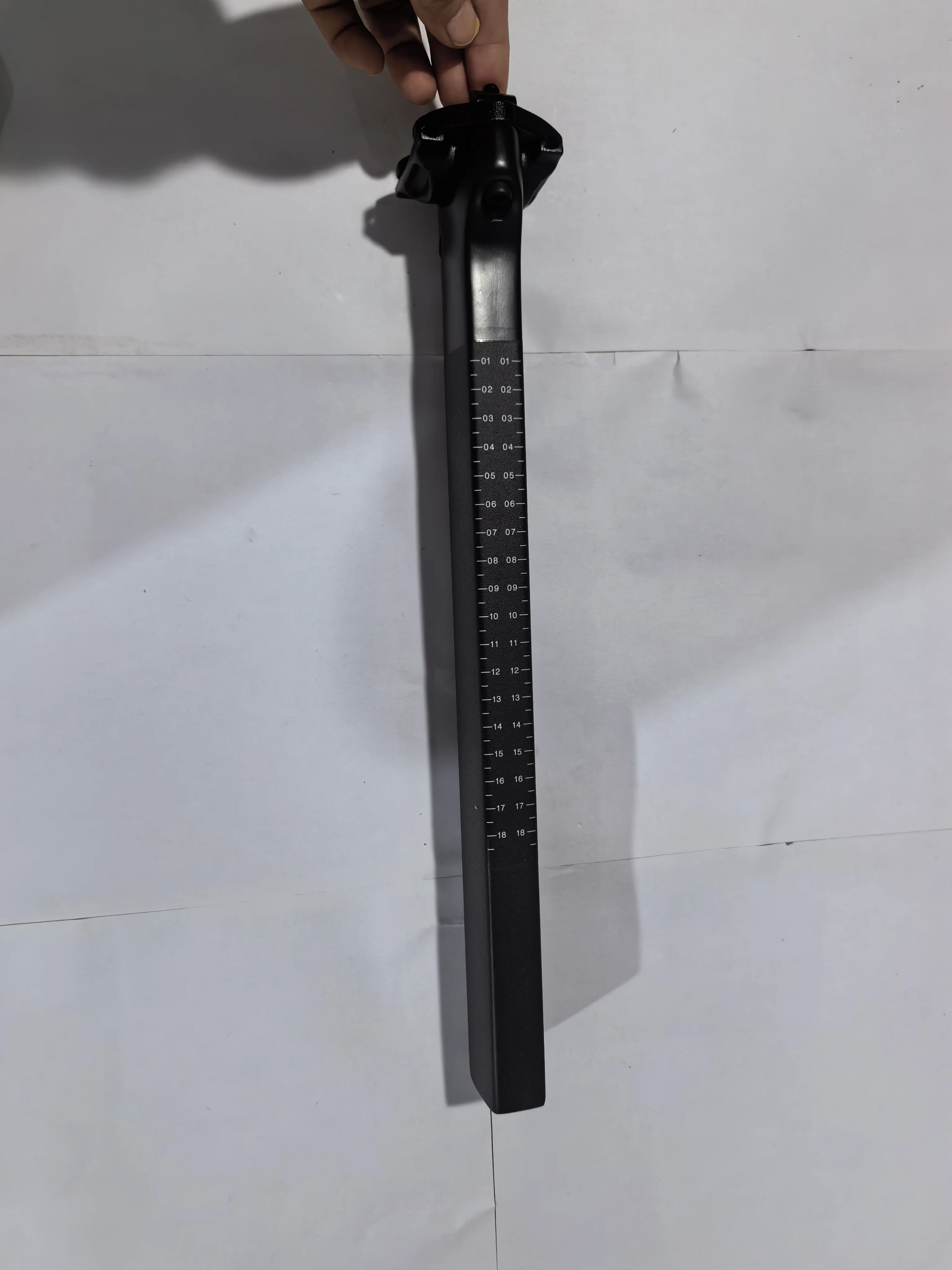 Carbon Fiber Aero Seatpost for Twitter T8 Road Bike - Image 5
